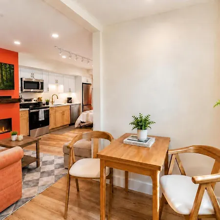 Modern Near Logan With Private Entrance * Boston