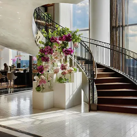Raffles 5*