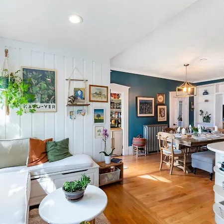 2 Full Kitchens, Near Airport, Yard & Fire Pit
