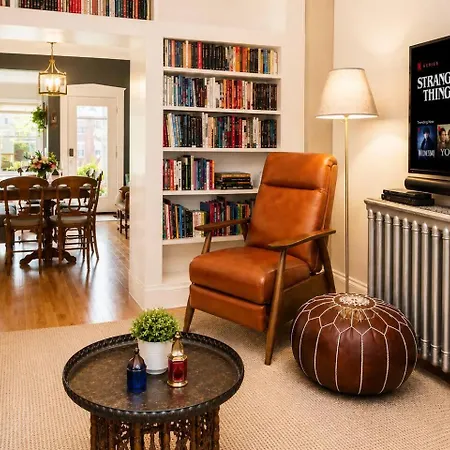 2 Full Kitchens, Near Airport, Yard & Fire Pit Boston