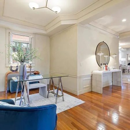 Flat Spacious And Living Boston