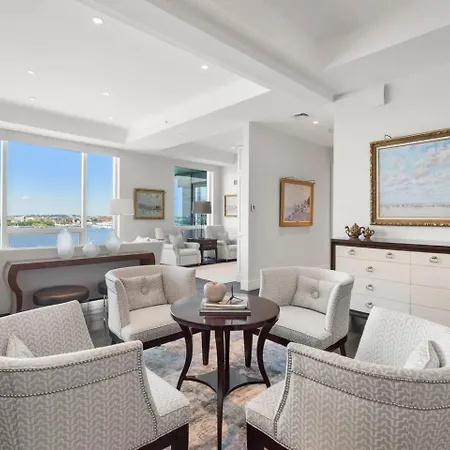 Spacious Living View Apartment