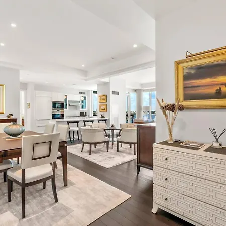 Spacious Living View Apartment Boston
