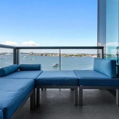 Apartment Spacious Living View Boston