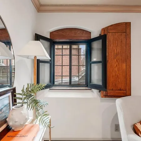Apartment Flat Spacious And Living
