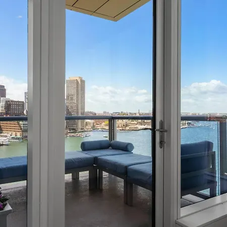 Apartment Spacious Living View Boston