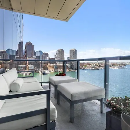 Apartment Spacious Living View