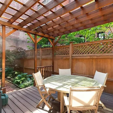 Flat Spacious And Living Apartment Boston