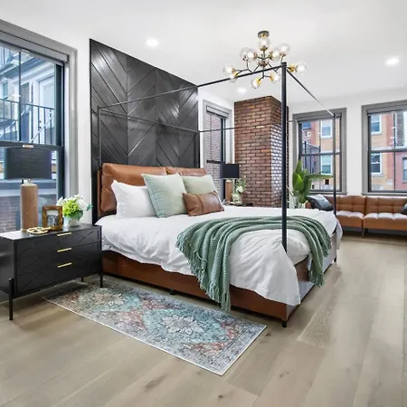Apartment North End 2-story Penthouse | Prime Location