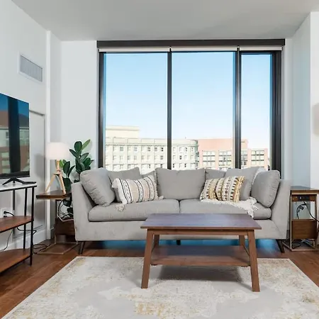 Back-bay W Roof Gym & Parking * Boston