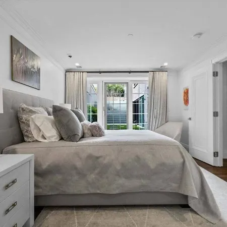 Apartment Exceptionally Private Garden *