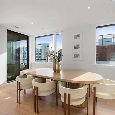 Apartment Charming And Chic
