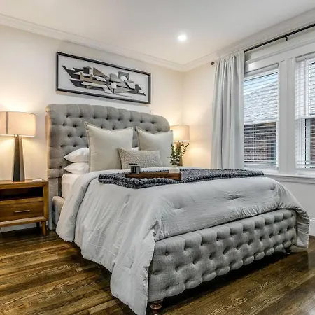 Luxury Designer 2br With Sunroom Apartment Boston