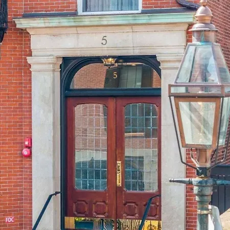 Apartment Exceptionally Private Garden Boston