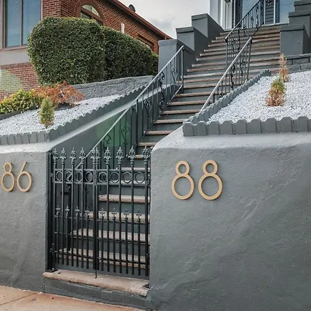 Luxury Designer 3br - Office - Sunroom - Garage - * Boston