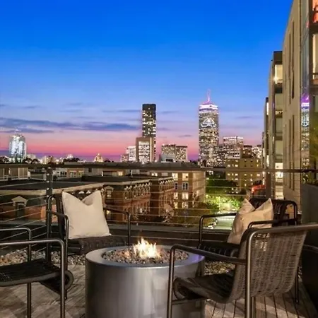 Charming And Chic *