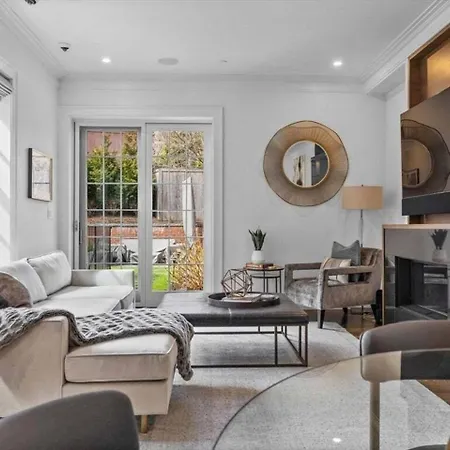 Exceptionally Private Garden Apartment *