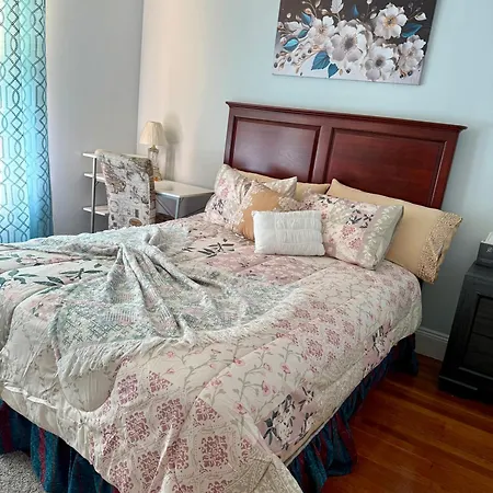 Apartment Paradise Cove Oasis 4 Bedroom In Boston