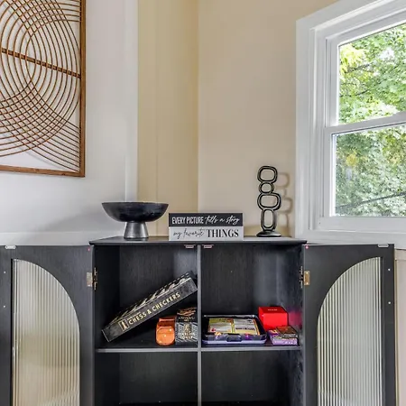 Apartment Luxury Designer 3br - Office - Sunroom - Garage - Boston