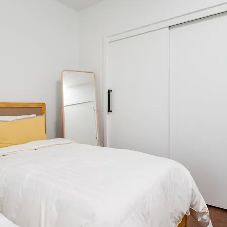 Back-bay W Roof Gym & Parking Apartment *