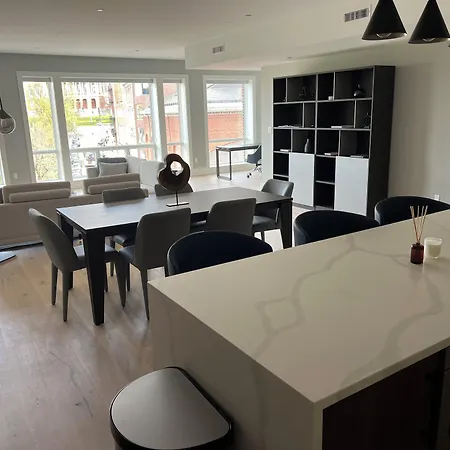 Apartment The Monty Boston