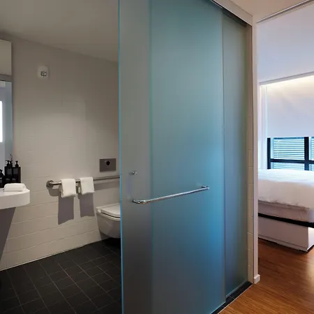 Hotel Citizenm North Station 4*