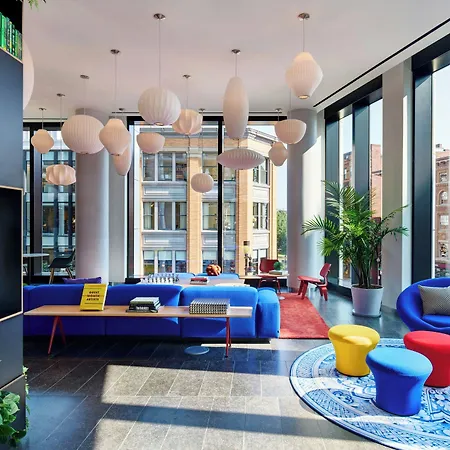 Citizenm Back Bay 4*