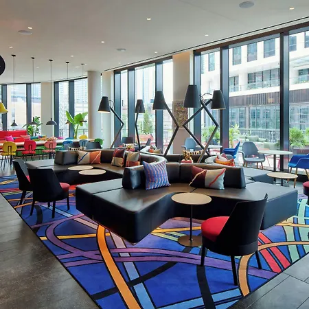 Hotel Citizenm Back Bay 4*