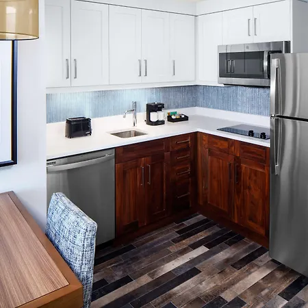 Hotel Homewood By Hilton Seaport District 3*