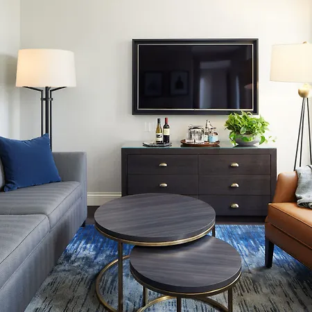 The Whitney 5*