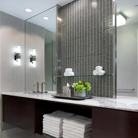 Hyatt Regency 4*