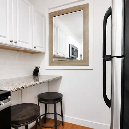 Apartment Bright City-view By Public Transport Boston