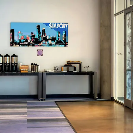 Hotel Aloft By Marriott Seaport District Boston