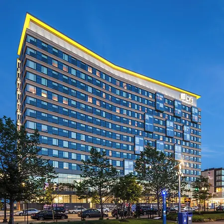 Aloft By Marriott Seaport District 4*