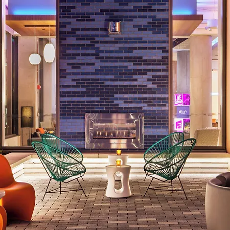 Aloft By Marriott Seaport District 4* Boston