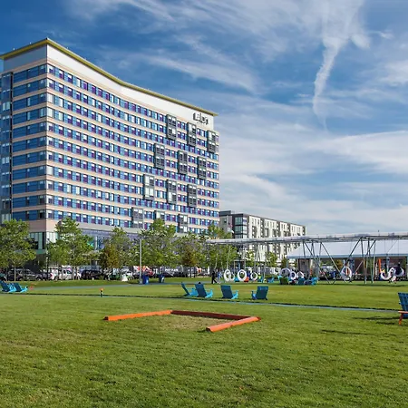 Aloft By Marriott Seaport District Boston