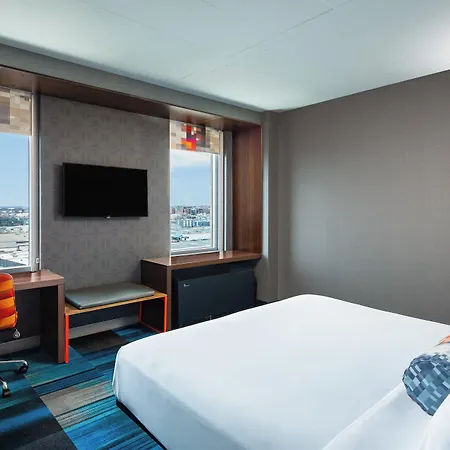 Aloft By Marriott Seaport District 4* Boston