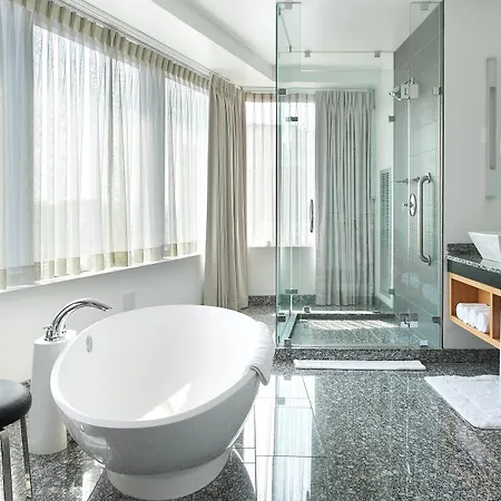 Hotel W