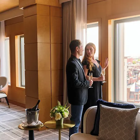 Mandarin Oriental,