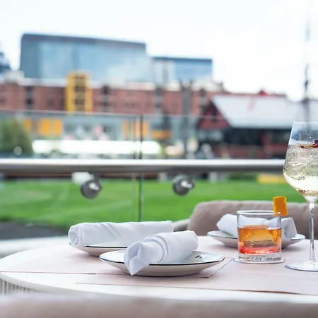 Intercontinental By Ihg 5*