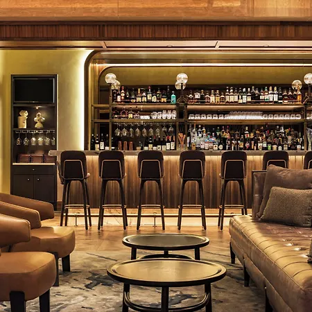 The Ritz-carlton, Hotel 5*