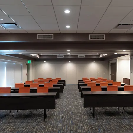 Hotel Express By Ihg Boston