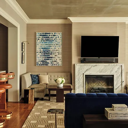Four Seasons Hotel 5*
