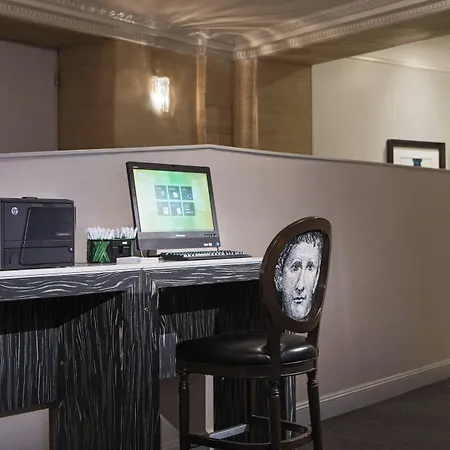 Hotel Courtyard By Marriott Downtown 4*