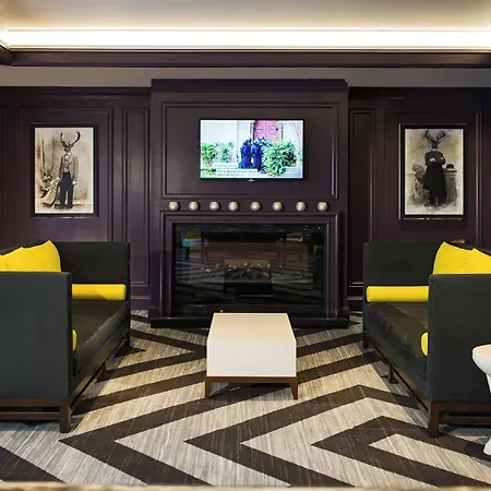 Courtyard By Marriott Downtown Hotel 4*
