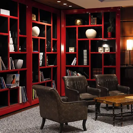 The Bostonian Hotel