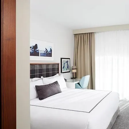 The Godfrey Hotel 4*