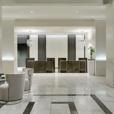 Hilton Park Plaza Hotel 4*