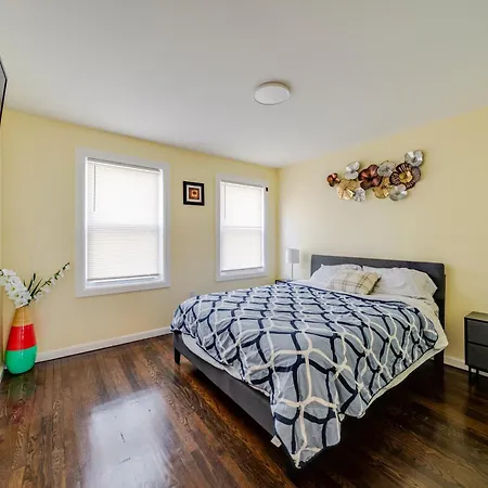 Stylish 4br Boston, Pet-friendly Near Savin Hill, I-93 & Red Line 30-1 *