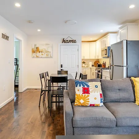 Stylish 4br Boston, Pet-friendly Near Savin Hill, I-93 & Red Line 30-1